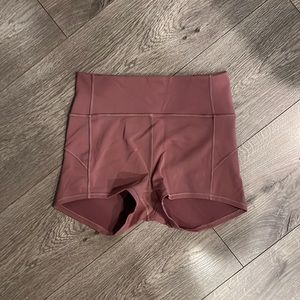 Lululemon in movement short